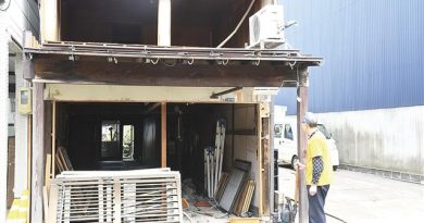 高田瞽女の家解体　老朽化進み保存難しく　上越市東本町４